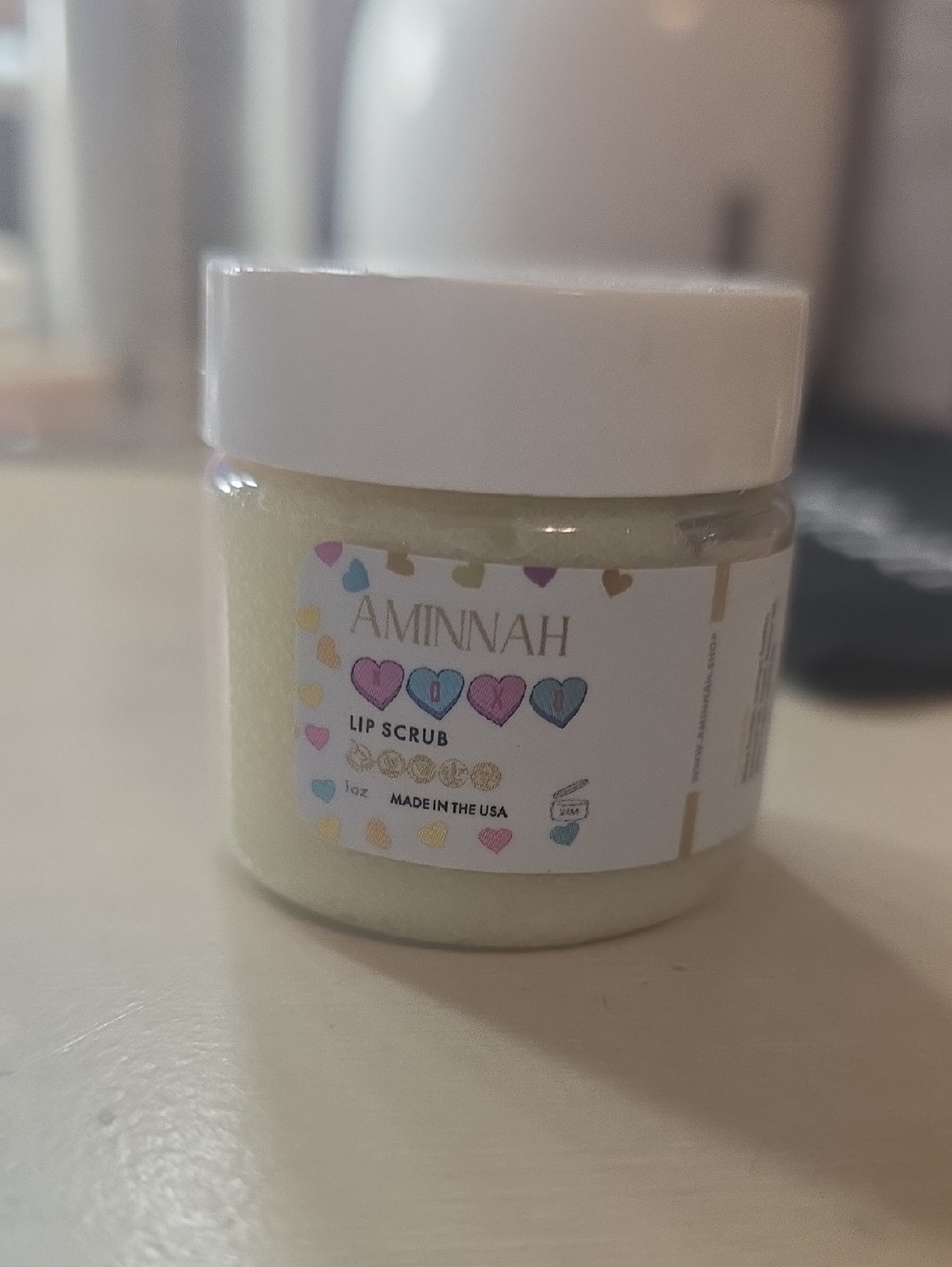 AMINNAH XOXO Lip Scrub